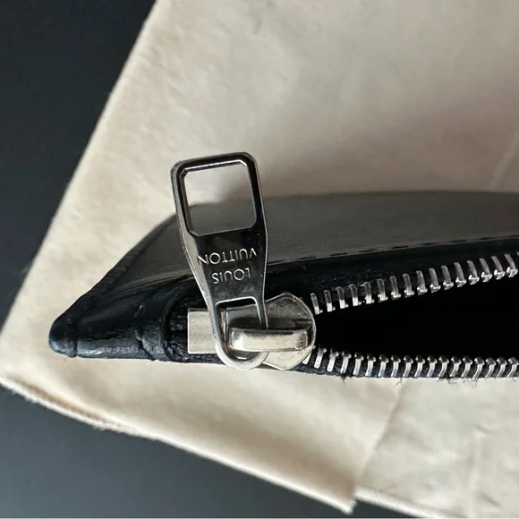 LV Epi Neverfull Pouchette - Picture 11 of 13